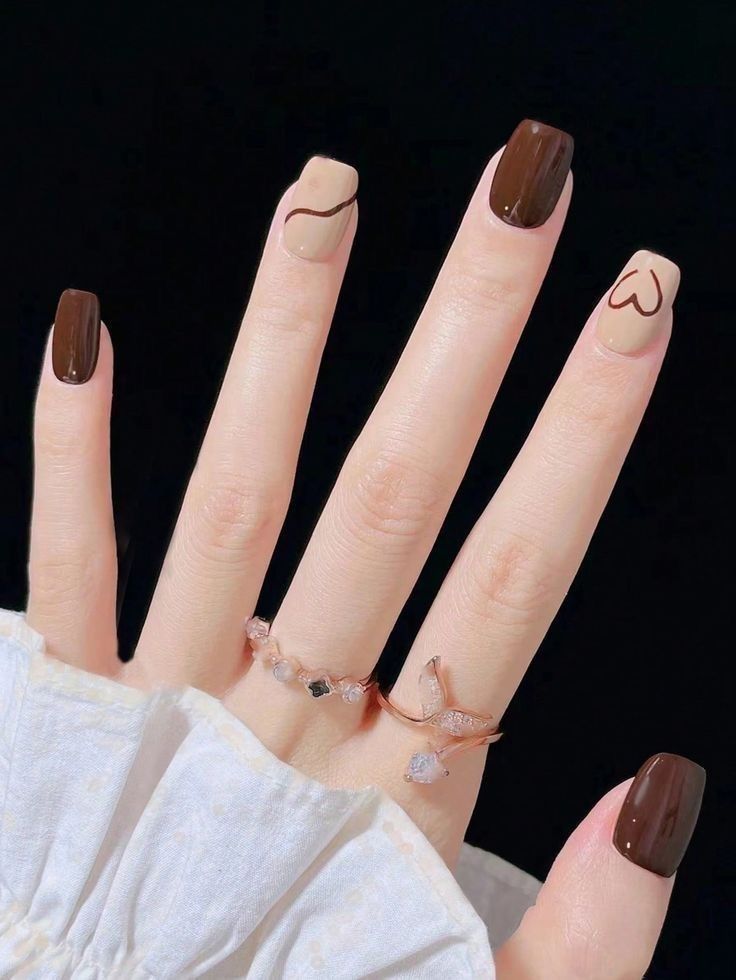 Nail 2 màu nổi bật