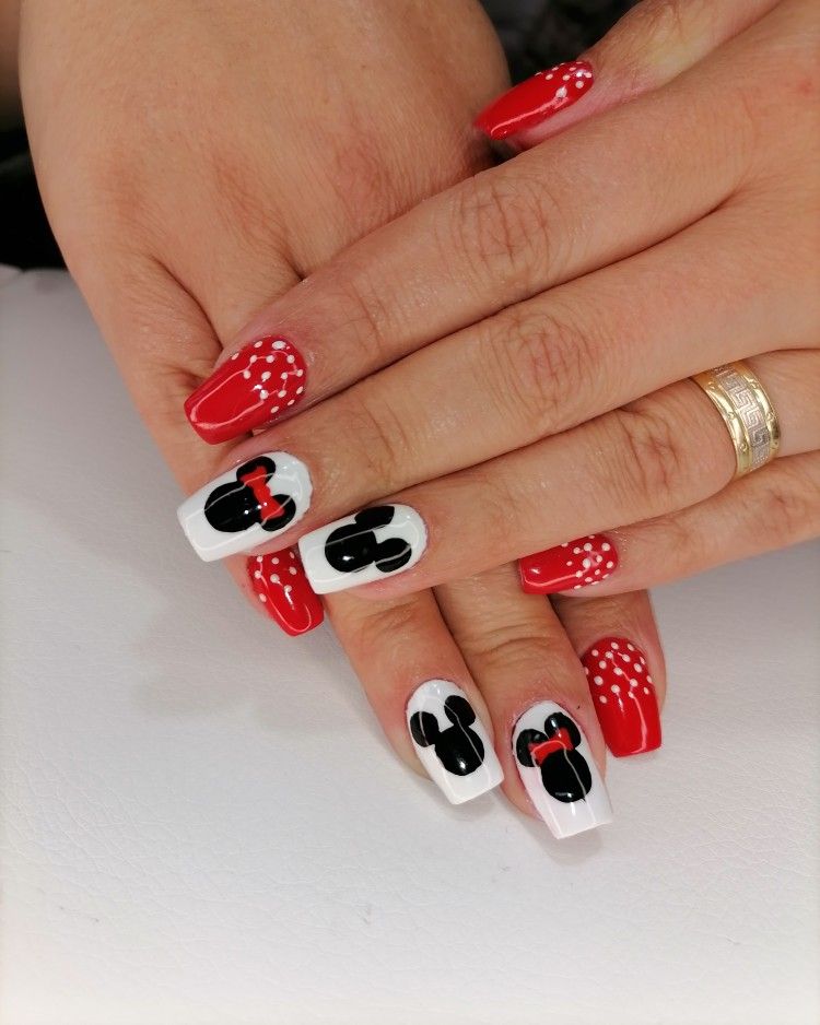 Nail chuột mickey trẻ trung