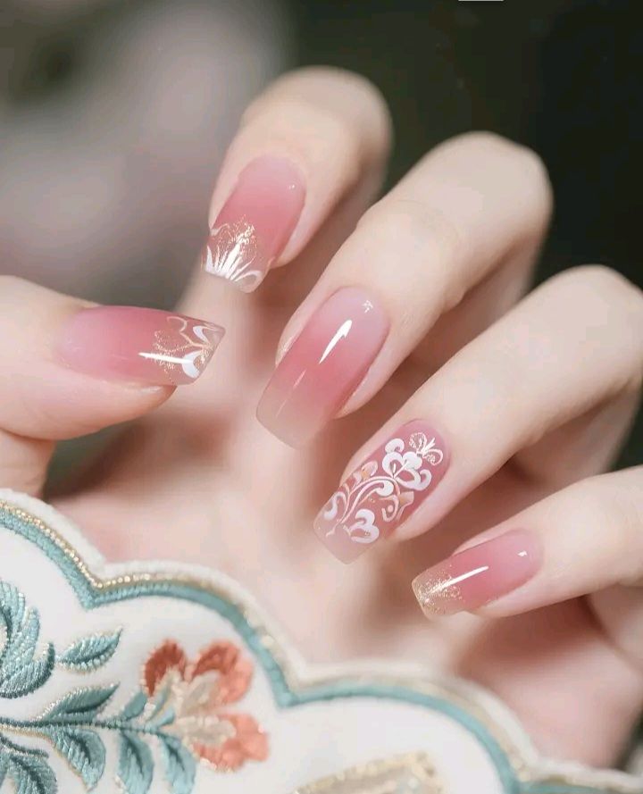 Nail cổ trang ấn tượng