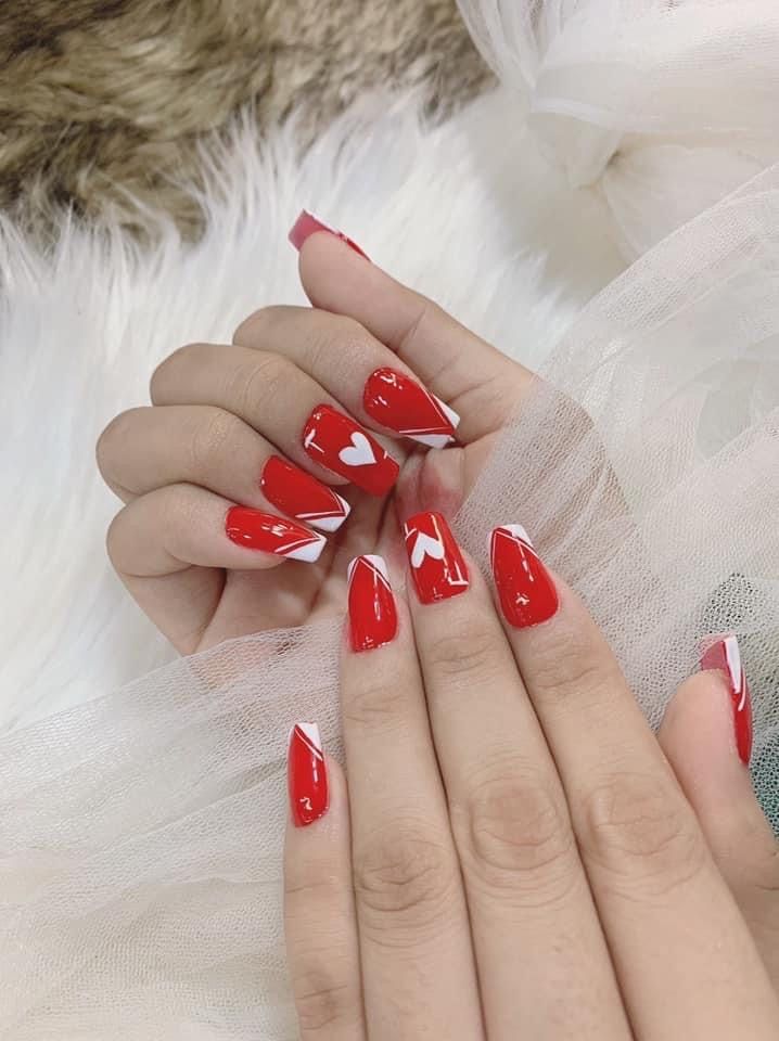 Nail đỏ đẹp nổi bật