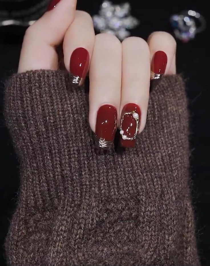 Nail đỏ đẹp sang trọng