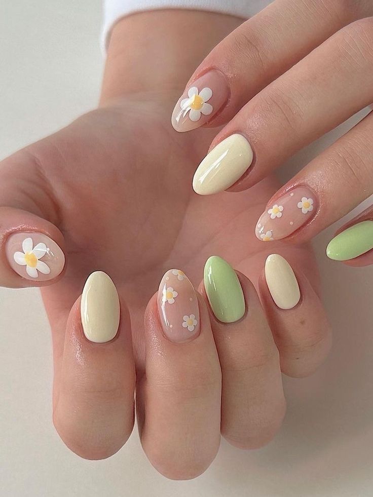 Nail hợp mệnh kim may