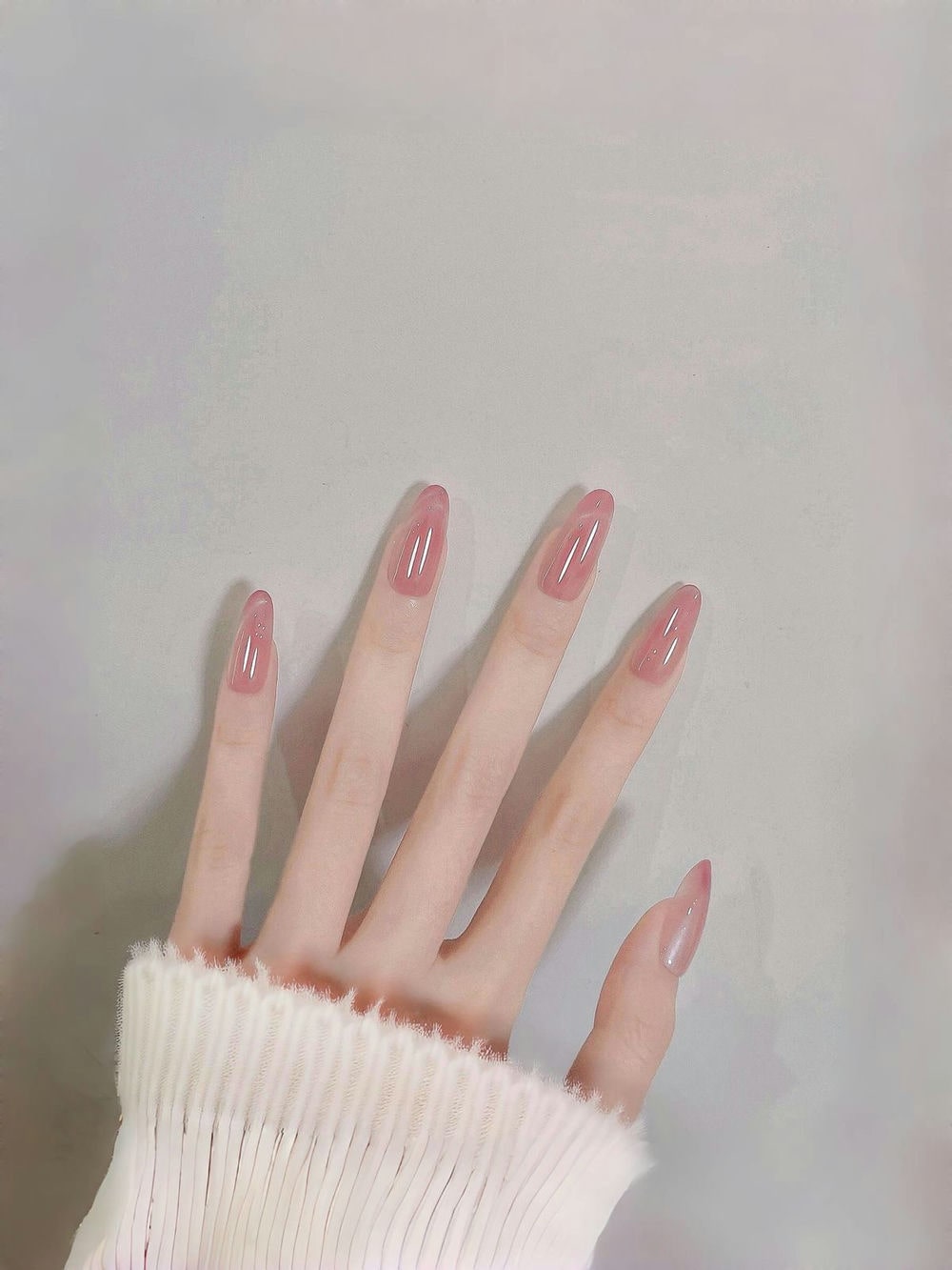 Nail màu hồng cá tính