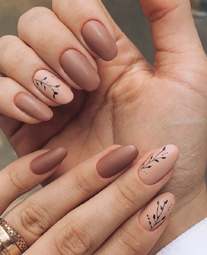Nail mau nude 4
