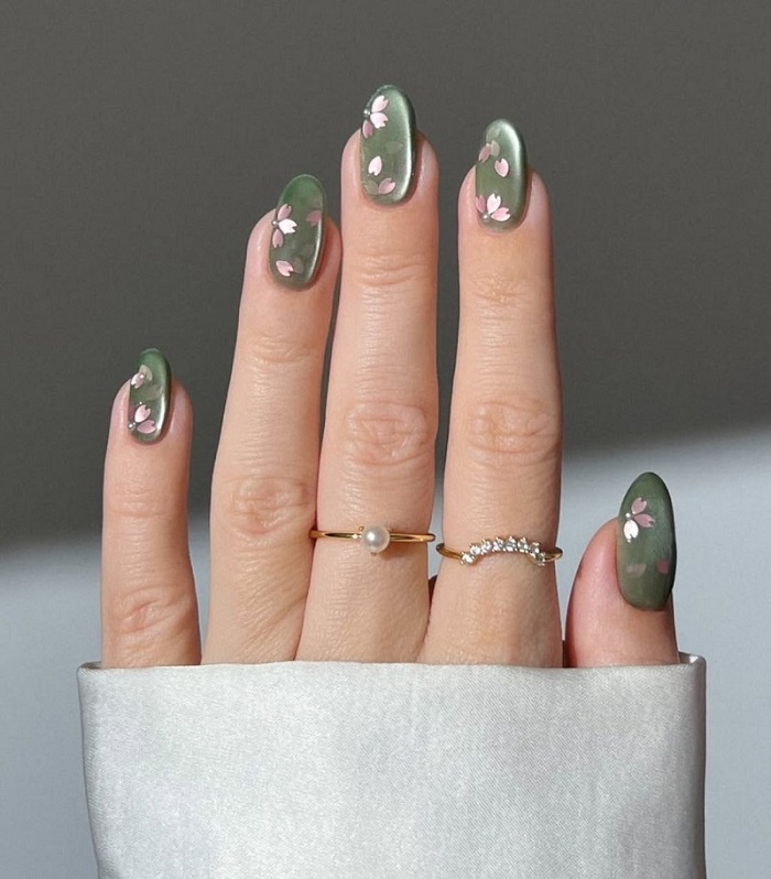 Nail màu xanh bơ 4