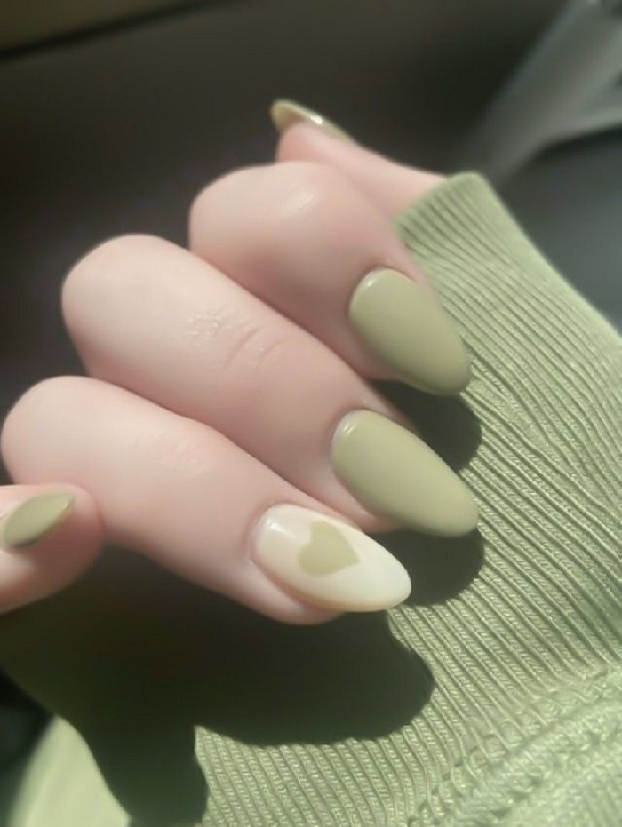 Nail màu xanh bơ 5