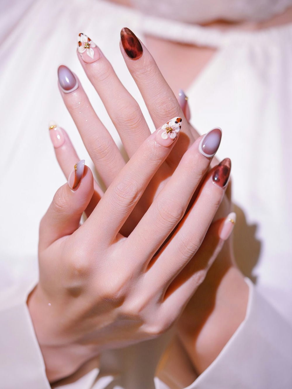Nail mùa hè rực rỡ.