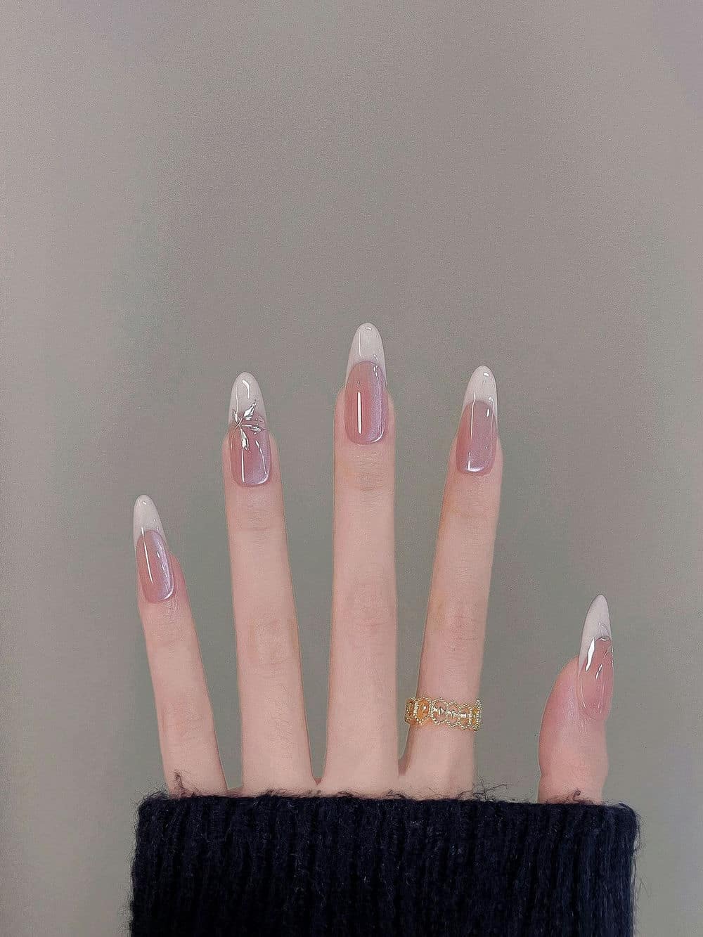 Nail mùa hè trẻ trung.