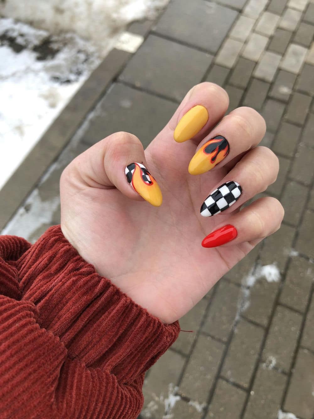 Nail ngọn lửa cực chất.