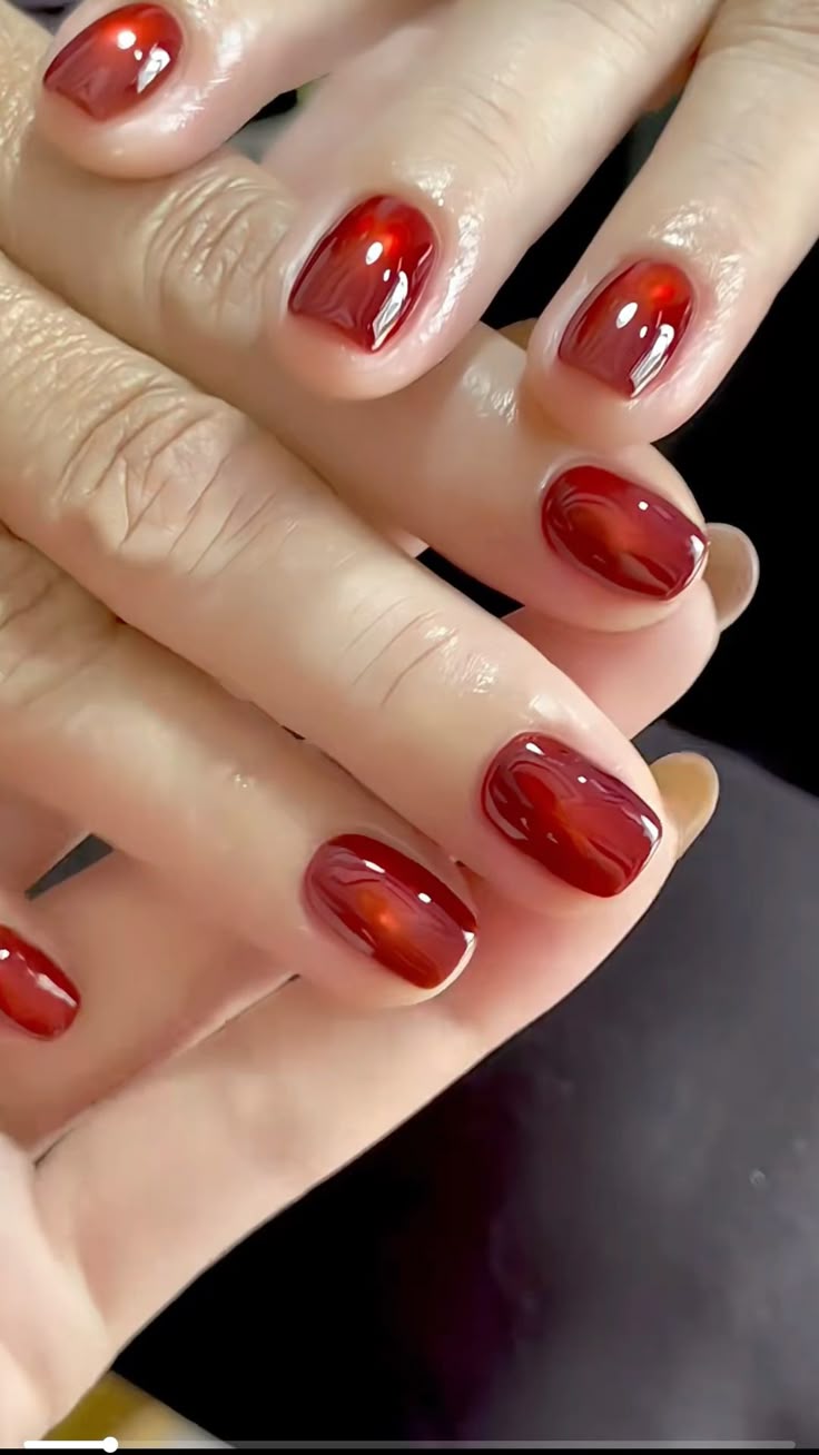 Nail ombre rực rỡ trẻ