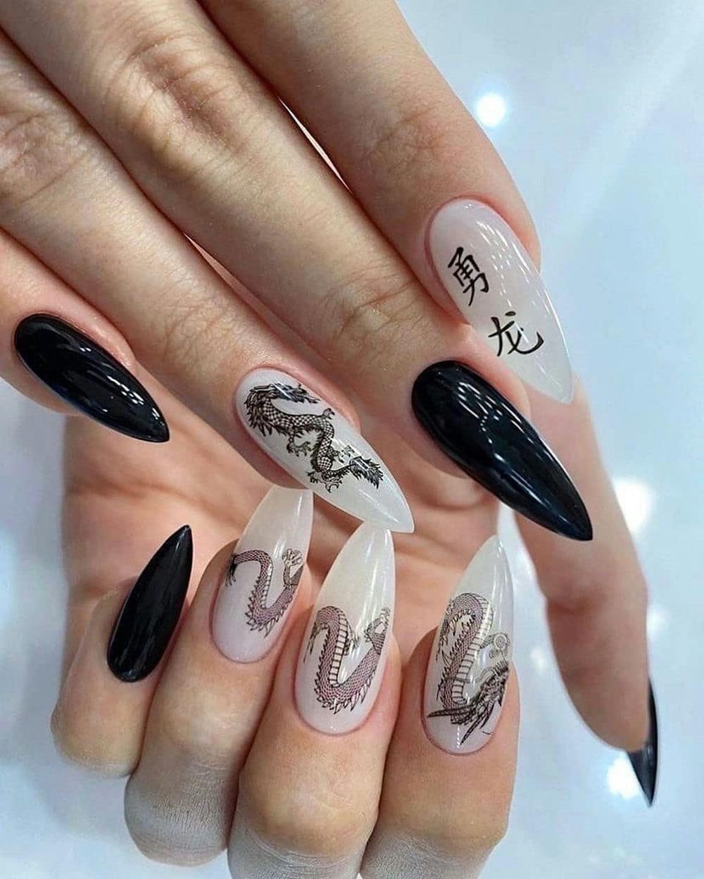 Nail rồng cá tính mạnh