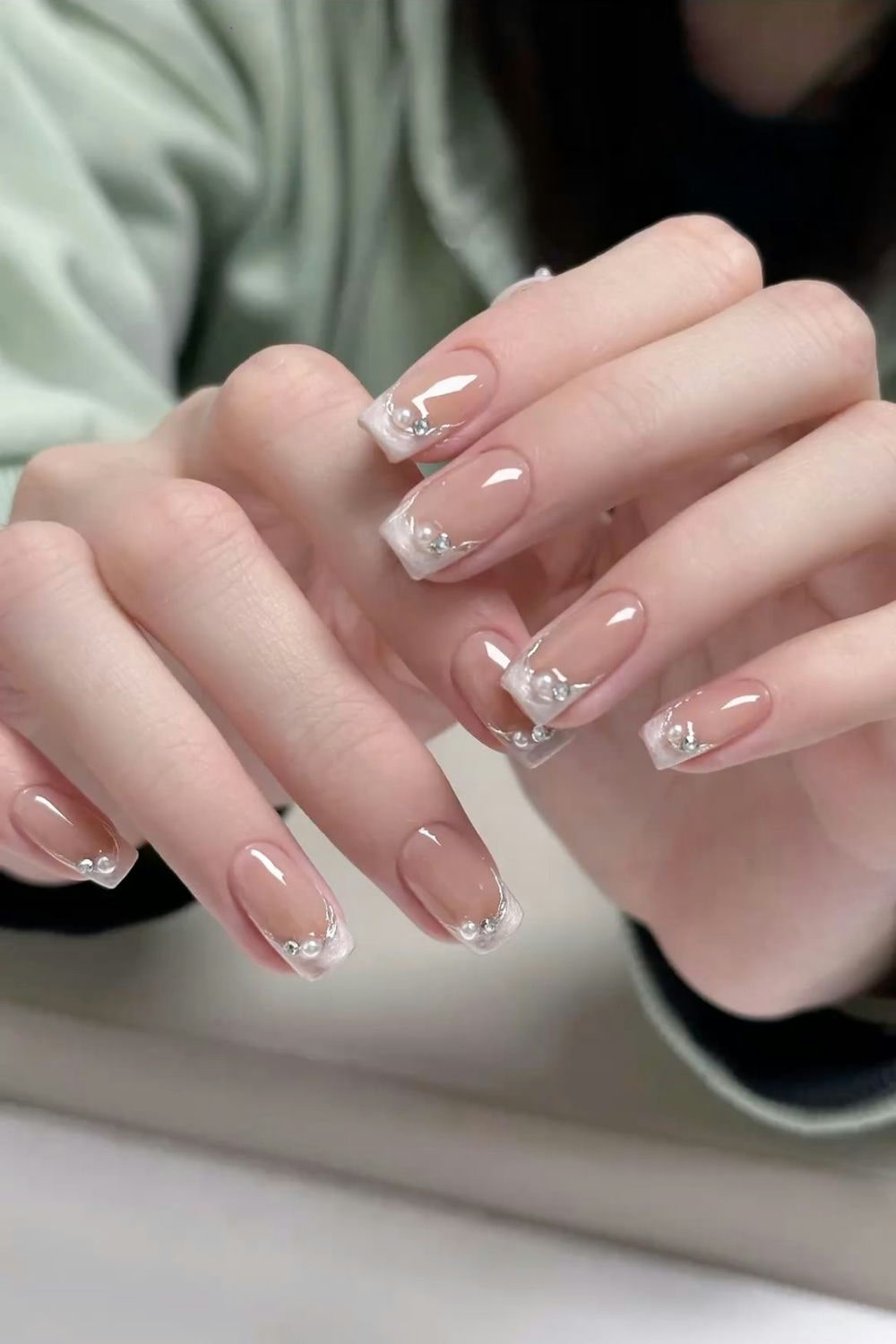 Nail sơn đầu quyến rũ.