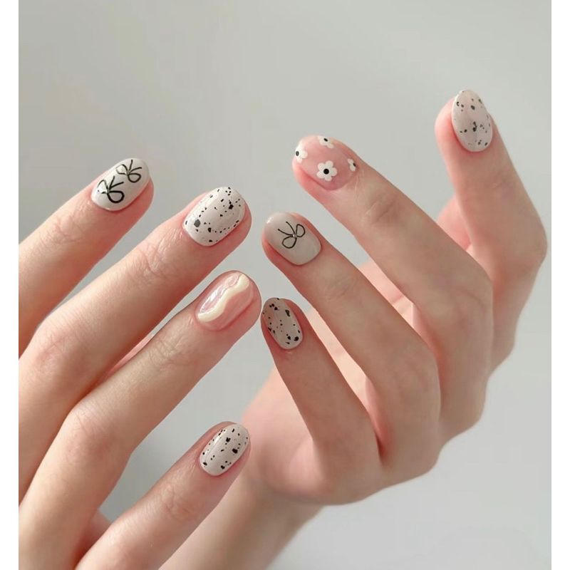 Nail trứng cút họa tiết