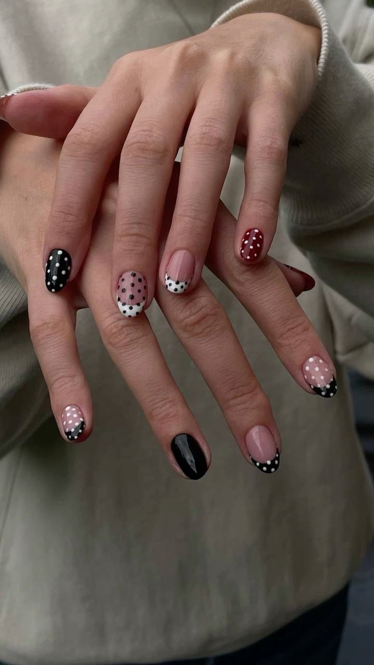 Nail trứng cút phong cách