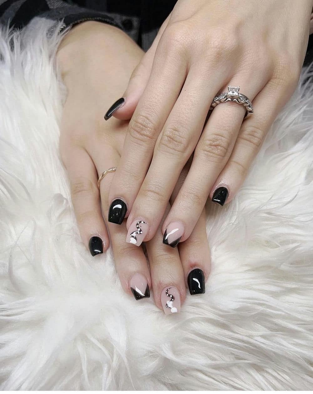 Nail trung niên thanh lịch