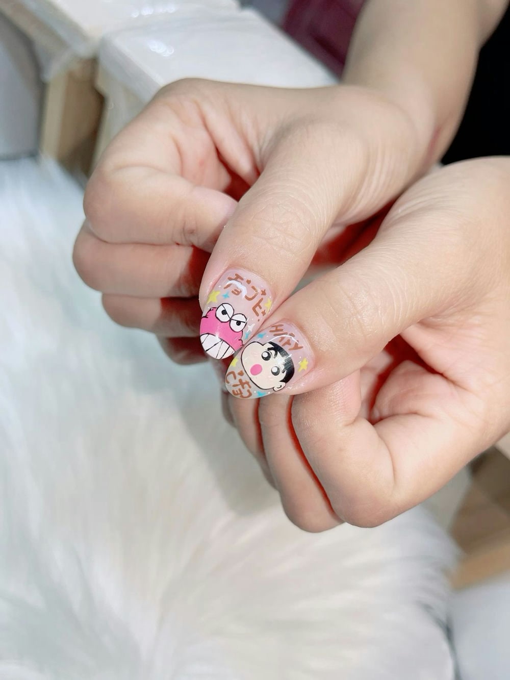 Nail vẽ doraemon hoạt hình.