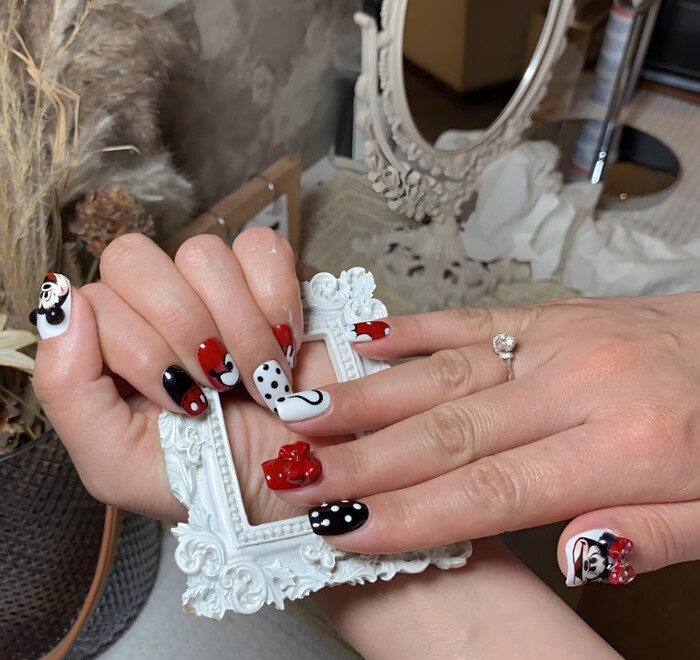 chuột mickey nail