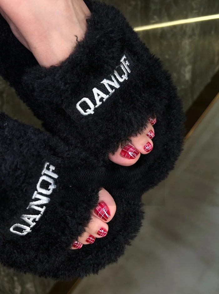 hình ảnh nail chân kẻ cute