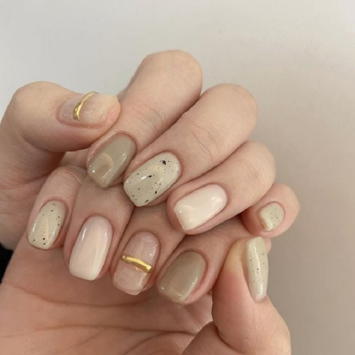 mẫu móng vuông đơn giản