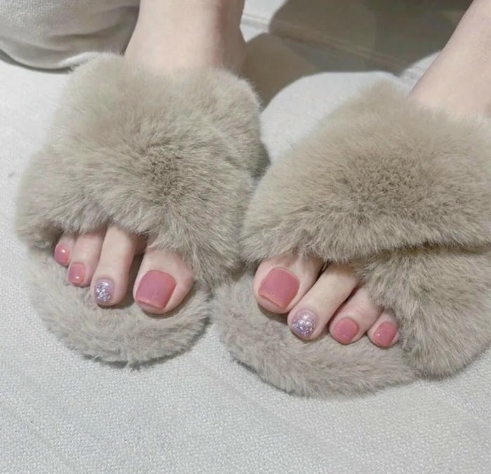 mẫu nail chân màu hồng pastel