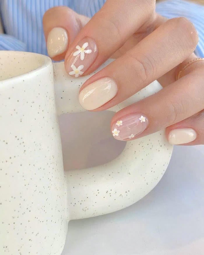 mẫu nail chân màu trắng
