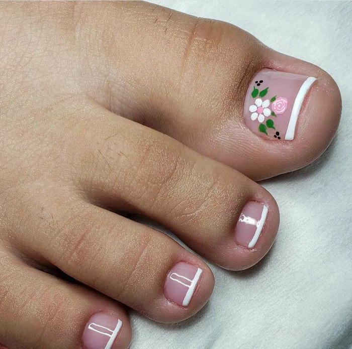 mẫu nail chân màu trắng