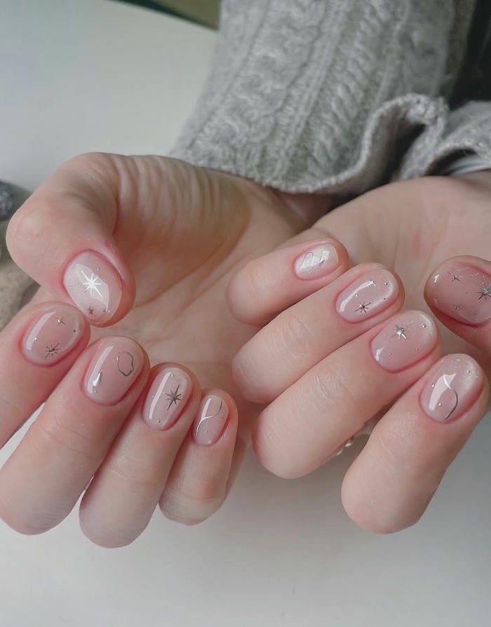 mẫu nail đơn giản cho móng ngắn
