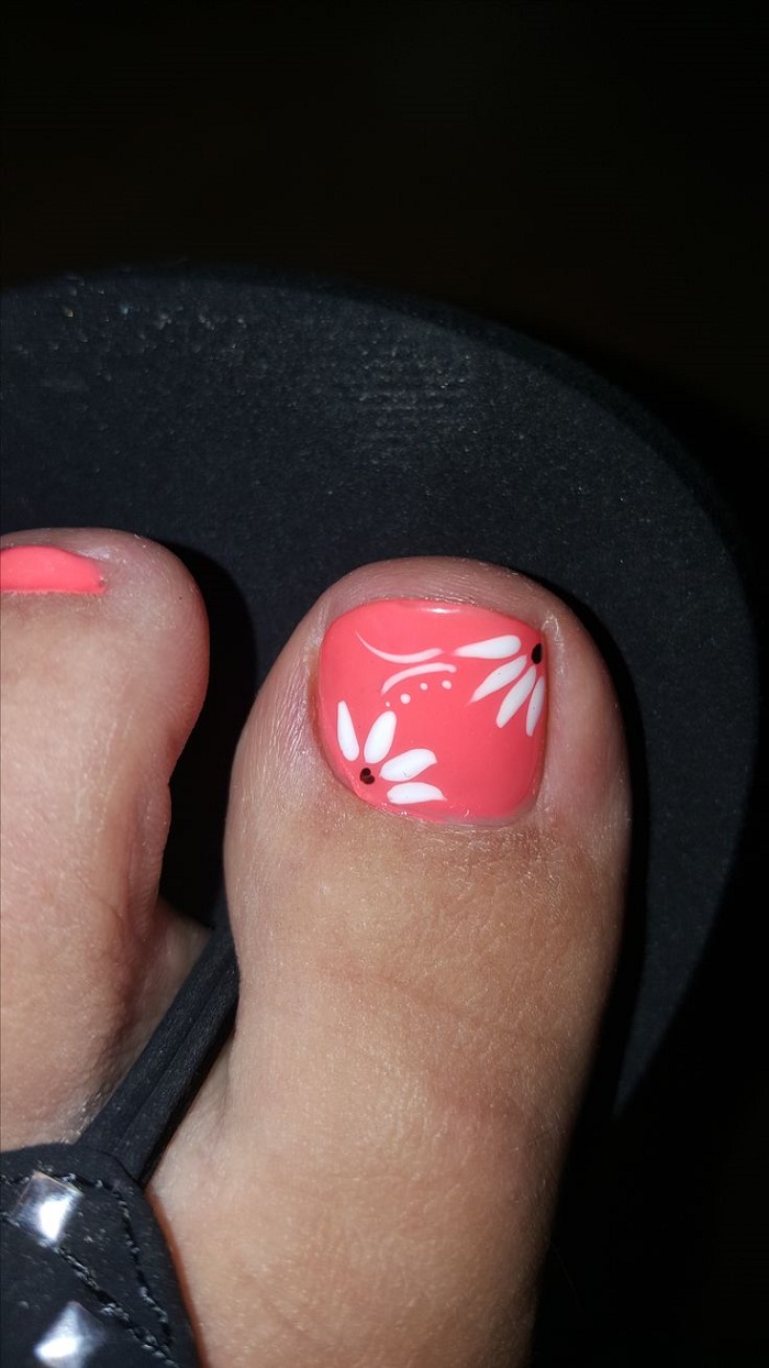 mẫu nail màu hồng trắng