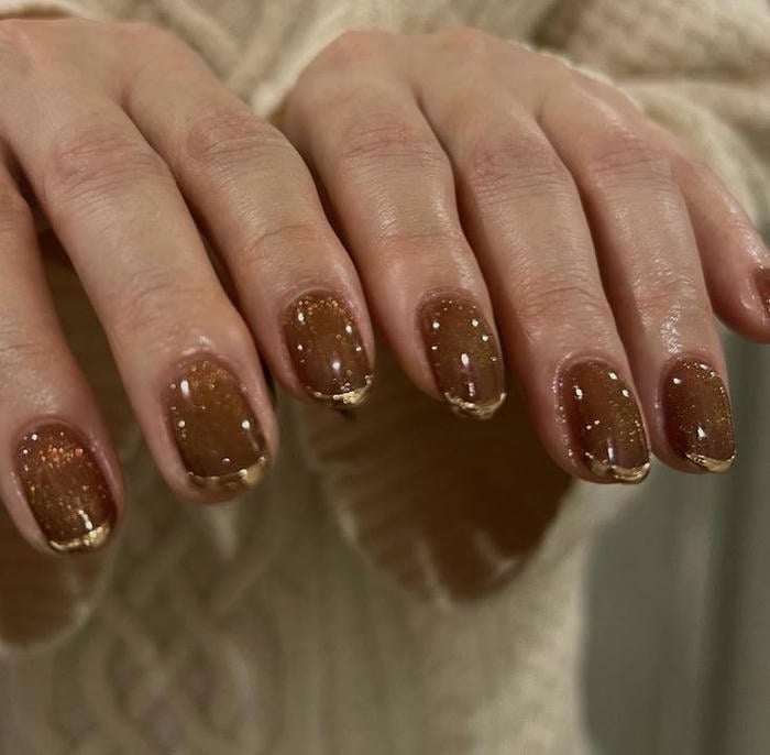 mẫu nail màu nâu