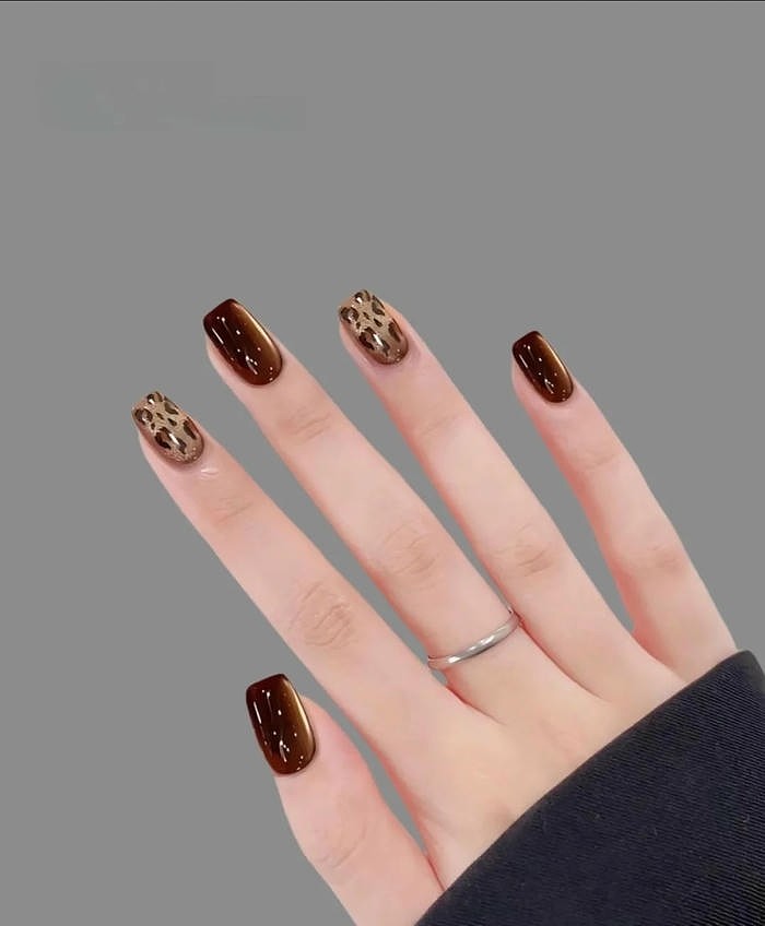 mẫu nail màu nâu đẹp