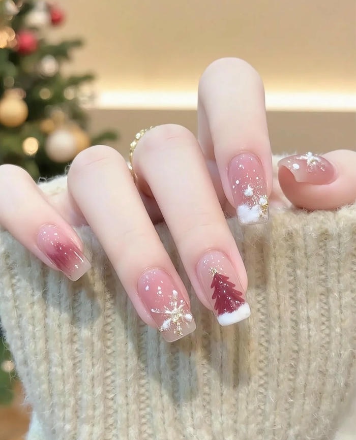mẫu nail màu nude hiện đại
