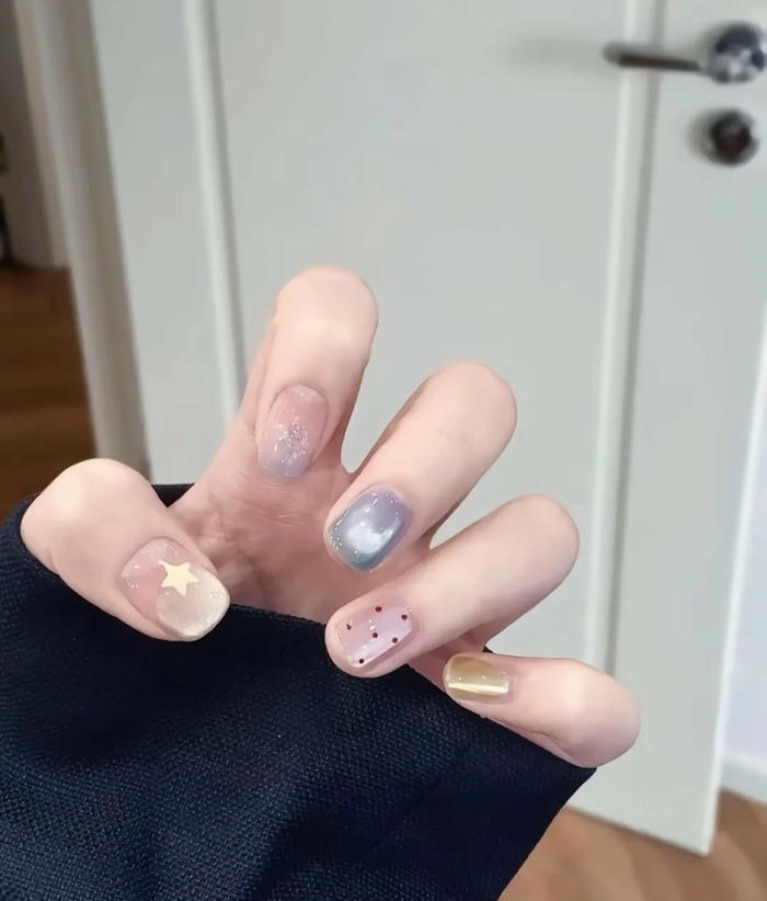 mẫu nail móng ngắn màu pastel