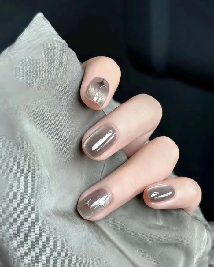 mẫu nail móng ngắn thanh lịch