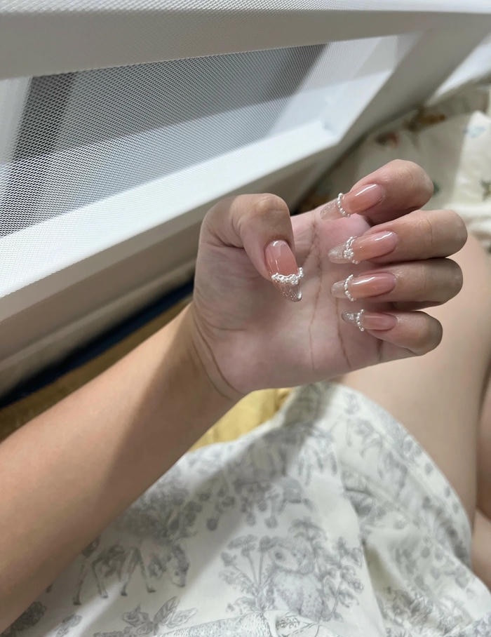 mẫu nail ngọc trai dễ thương