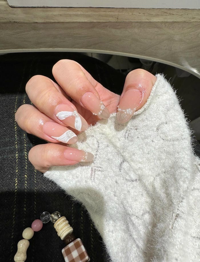 mẫu nail ngọc trai đẹp mắt