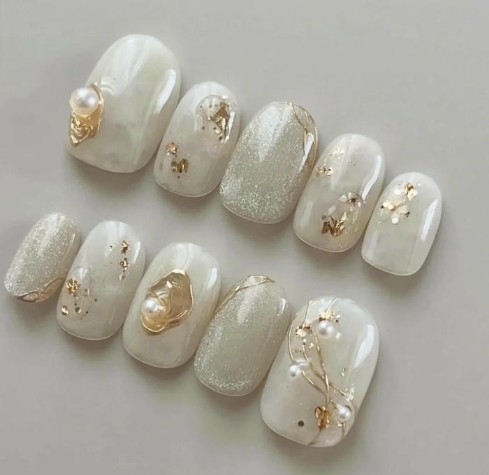 mẫu nail ngọc trai nổi bật