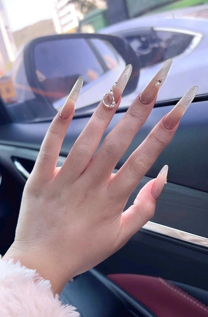 mẫu nail ngọc trai tinh tế
