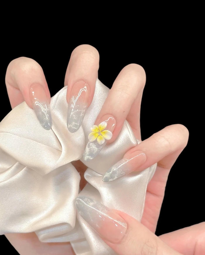 mẫu nail vẽ hoa đẹp mắt