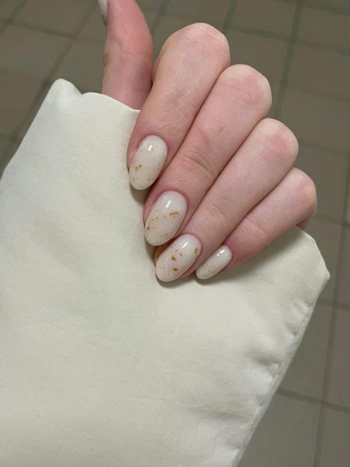 mẫu nails trắng