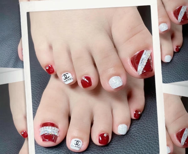 móng chân chanel xinh