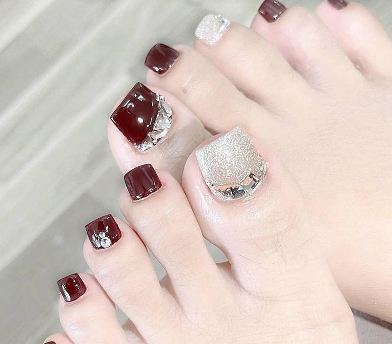 nail chân đính đá cực chất