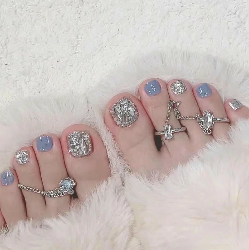 nail chân đính đá cực nổi bật