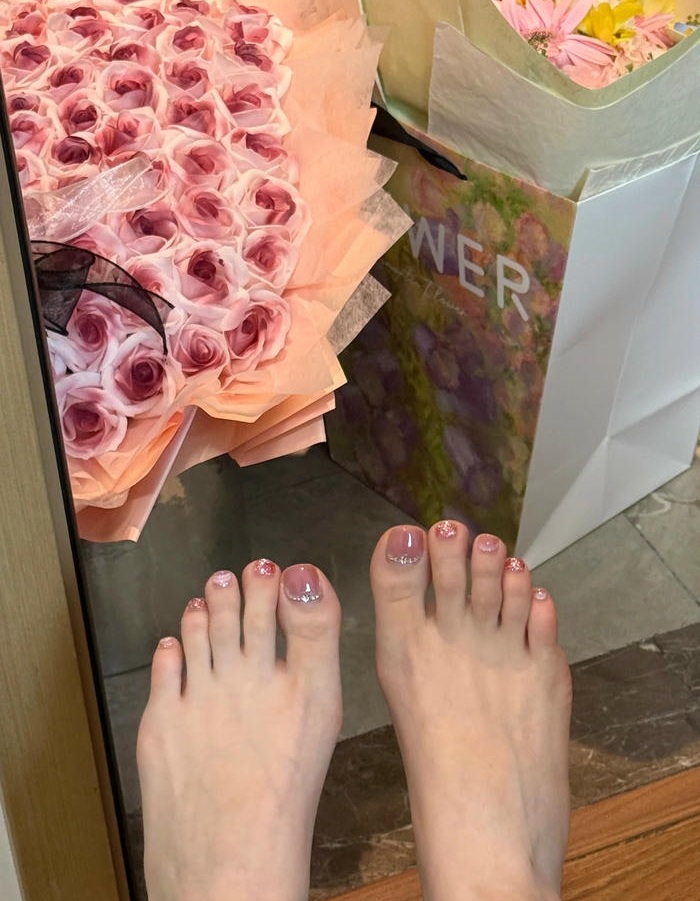 nail chân hồng dễ thương