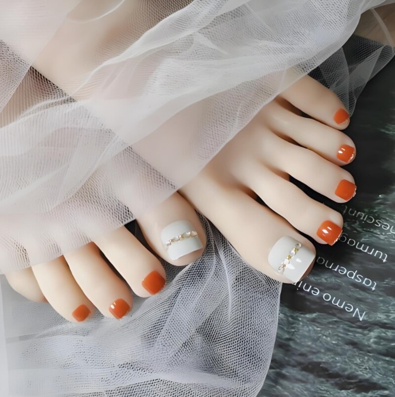 nail chân màu cam đất đẹp