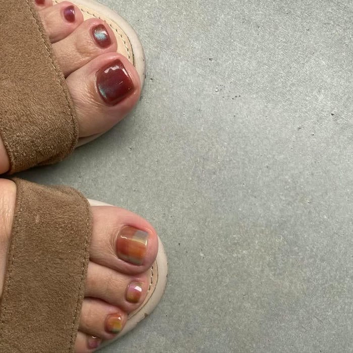 nail chân màu nâu đất