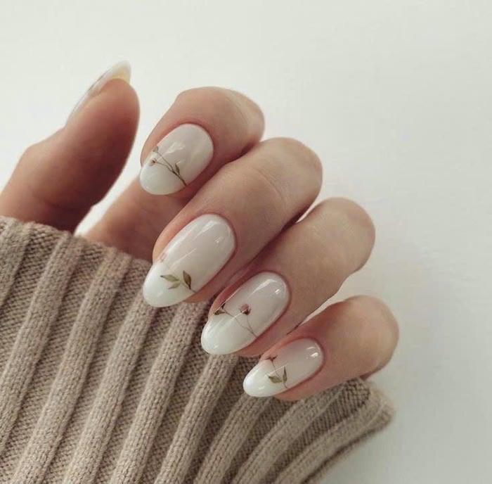 nail chân trắng