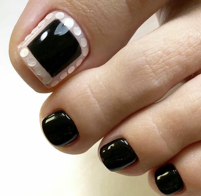 nail chân trắng đen