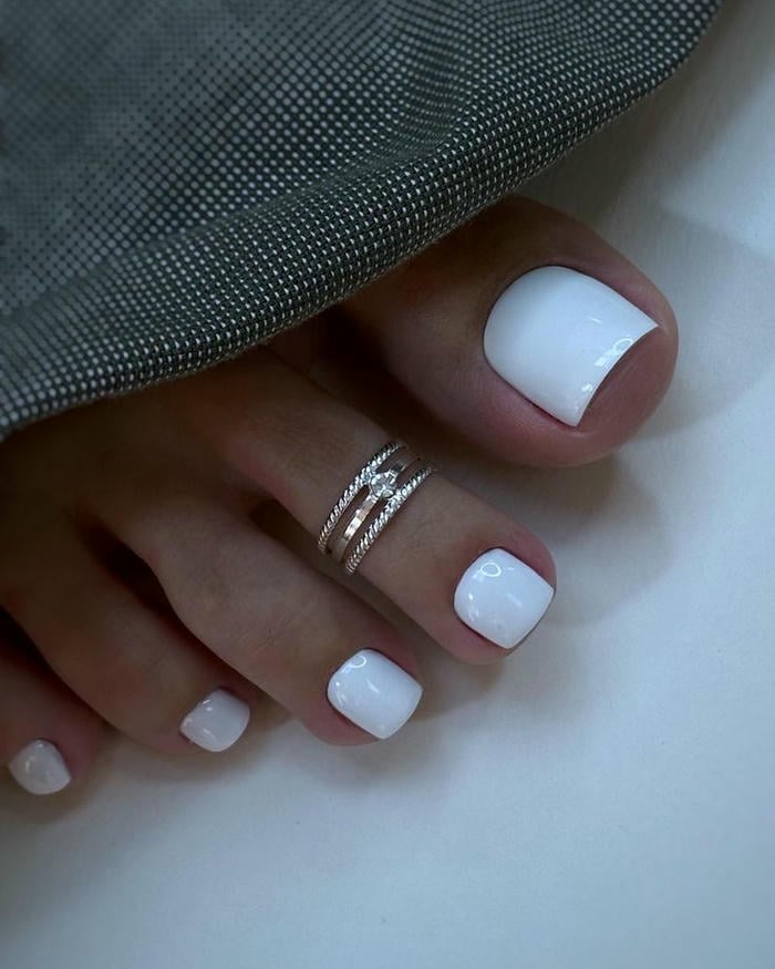 nail chân trắng trơn