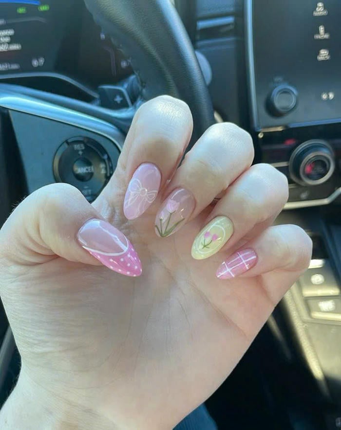 nail chân vẽ hoa