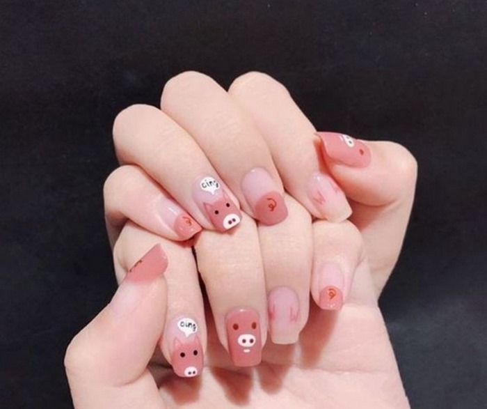 nail-con-heo